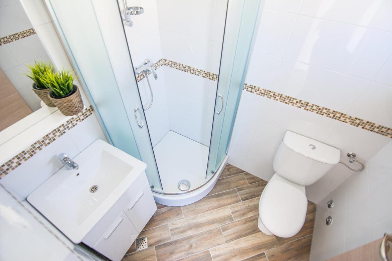 Apartments Tarragon Ugrinici Екстер'єр фото