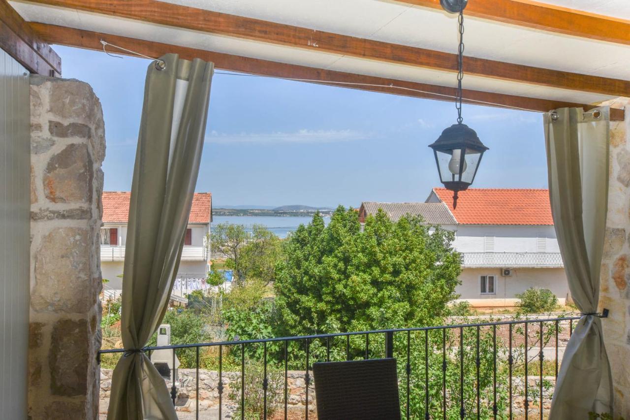 Apartments Tarragon Ugrinici Екстер'єр фото