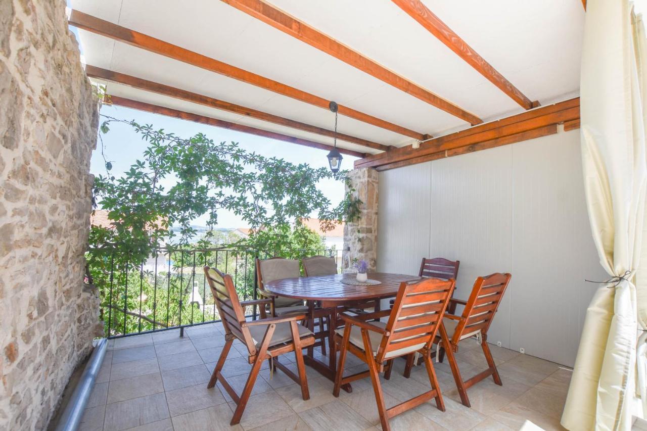 Apartments Tarragon Ugrinici Екстер'єр фото